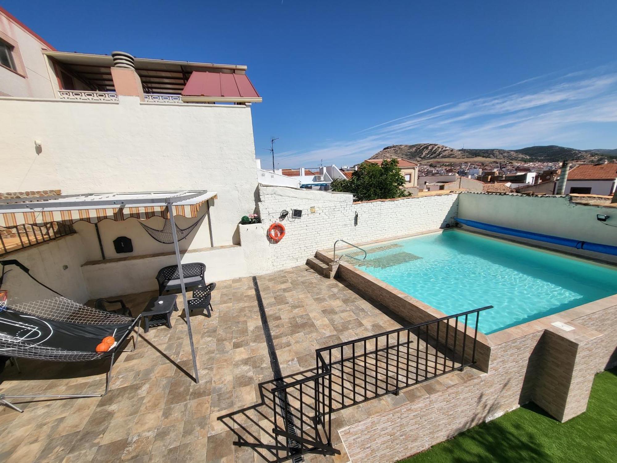 Casa Oasis Puertollano, Una Casa Rural En Puertollano, Agradable, Con Piscina En Zona Tranquila エクステリア 写真